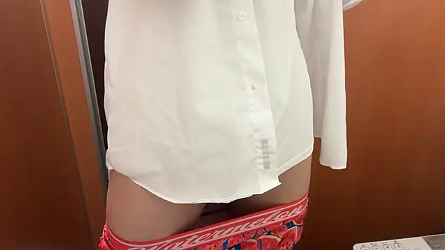 taro_taro45 Show in webcam