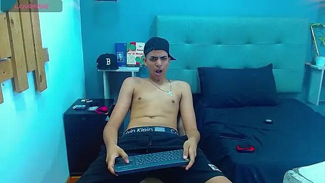Živý XXX chat Lukaz_Caballero