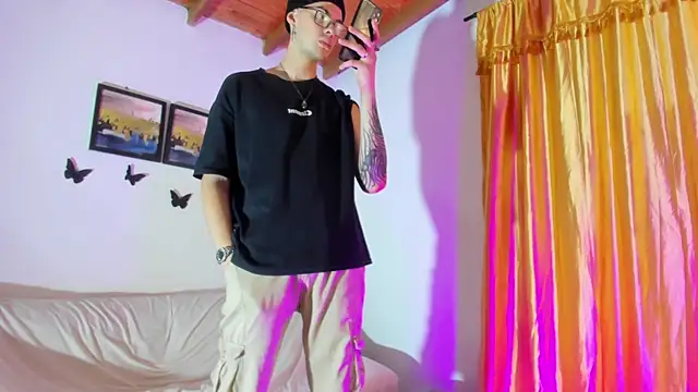 Vlad__night: απευθείας συνομιλία ΧΧΧ