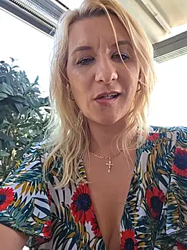 KaylinJan Live XXX-chat