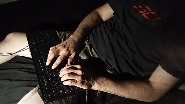 צ'אט XXX בשידור חי של Kitrider