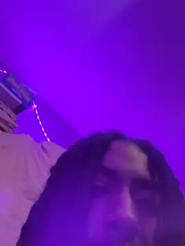 ChicagoMadeThirdLeg's Live XXX Chat