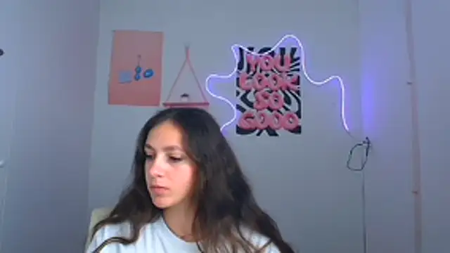 Chat +18 de KissMeJulia ao vivo