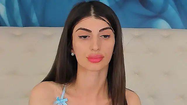 Chat +18 de SkinnyDolly ao vivo