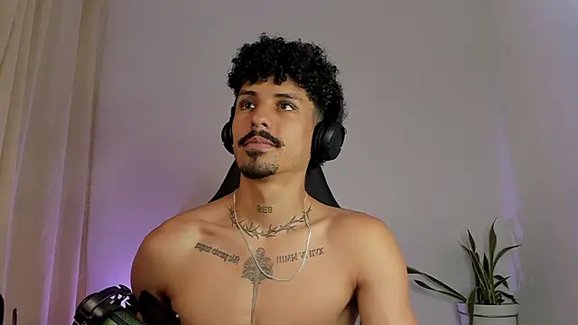 Lukeetaylor Live XXX-chat