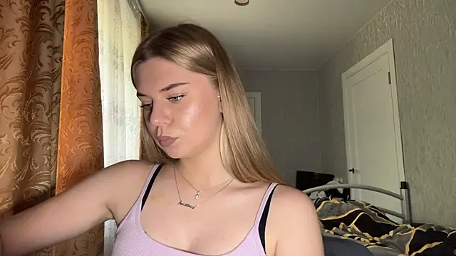 HoneysPiee Live XXX-Chat
