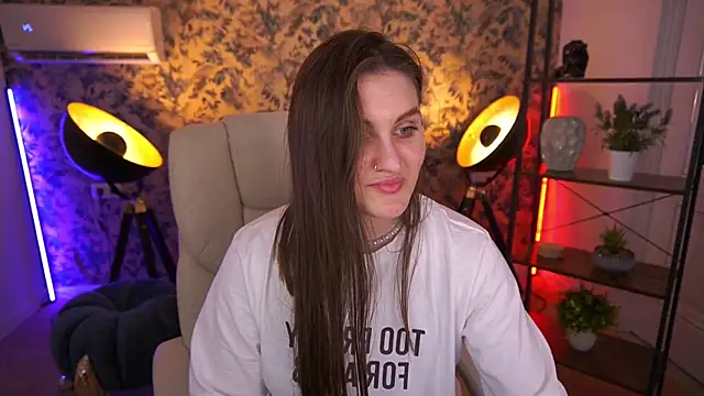EmmyCharmm's Live XXX Chat