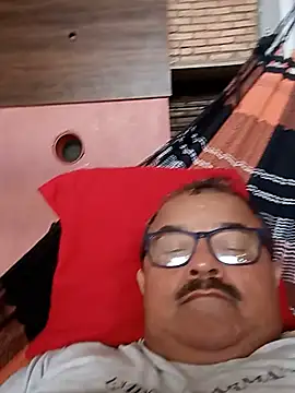 Show de Misterymem63 na webcam