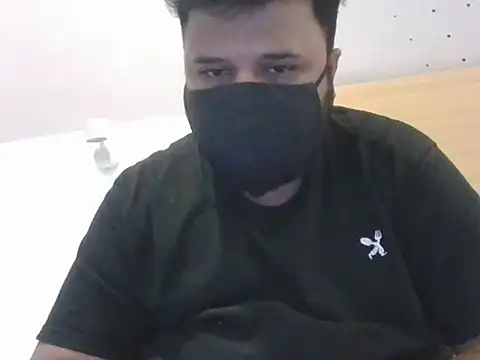 Hunk-Hand6 Live XXX-Chat