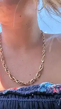Živý XXX chat Risky_girl23_