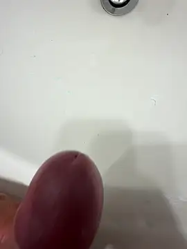 bigpappiii09 Show in webcam