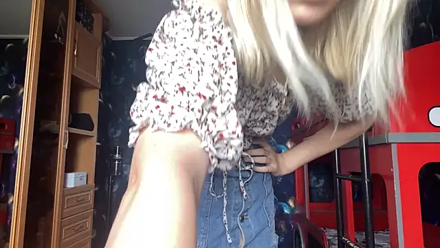 Онлайн чат XXX Nelly_Gilbert