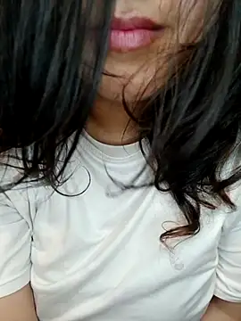kitty_2000 লাইভ XXX চ্যাট