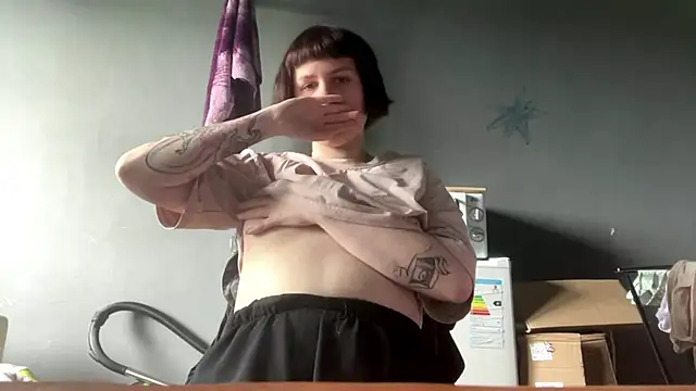 Chat +18 de LiyaStile ao vivo