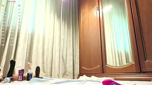Crazy1One's Live XXX Chat