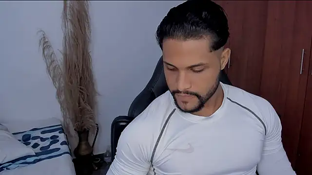 Pier_Simons – Naživo XXX chat