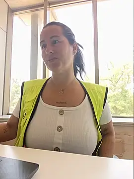 צ'אט XXX בשידור חי של bichota85