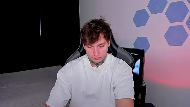 Chris_Tyson's Live XXX Chat