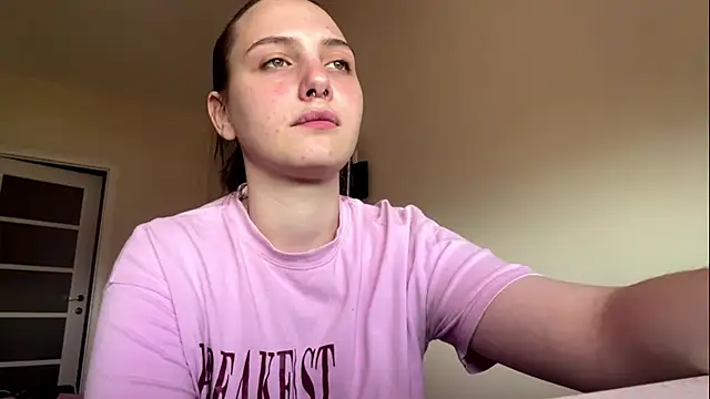 LillyPresti élő XXX-chatje