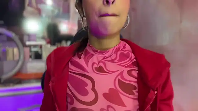 دردشة Skye_Moore الجنسية المباشرة