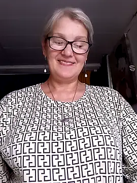 irinamaux Live XXX-chat