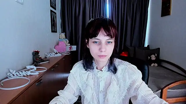 Chat +18 de MiniLysii ao vivo