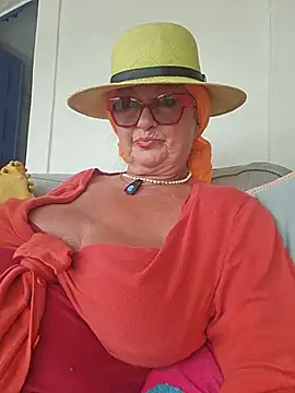 Hot-Muci – Live XXX-chat