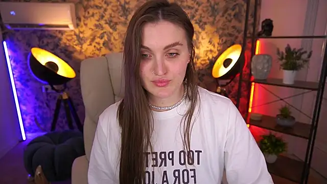 EmmyCharmm's Live XXX Chat