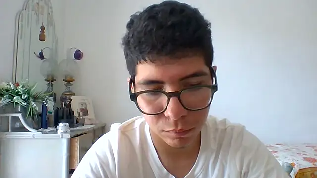 XXX chat uživo modela princeYassin_007