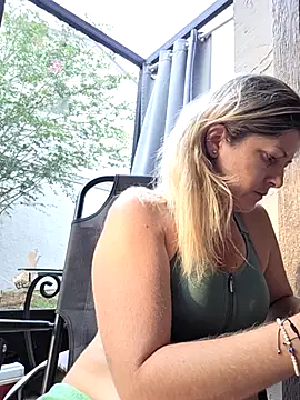 NikkiBlisss' Live XXX Chat