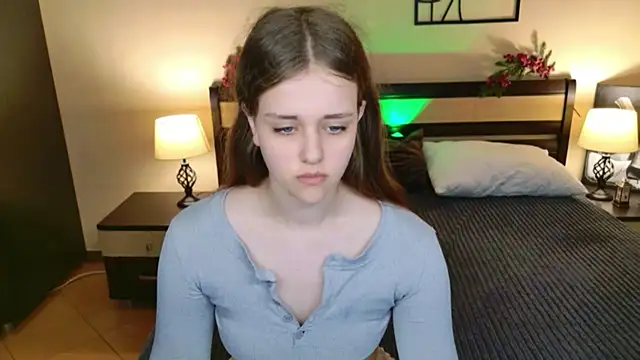 LilaClever Adlı Modelin Canlı XXX Sohbeti