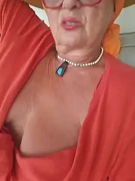 Hot-Muci Live XXX-chat