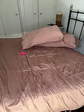 MadCat97 live XXX chat