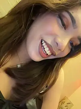 SideChick_Bunny élő XXX-chatje