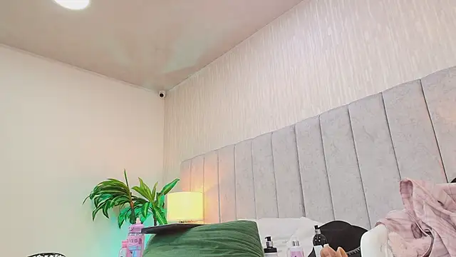 Tesalove_606's Live XXX Chat