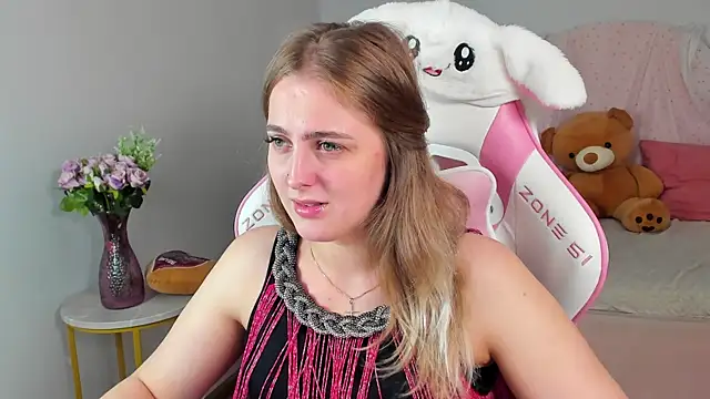 XXX chat uživo modela EllaBells
