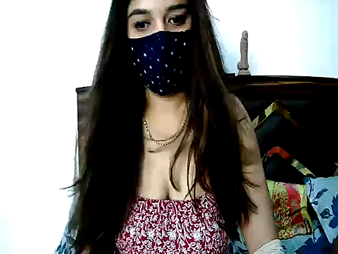 Gloie4u Chat XXX live