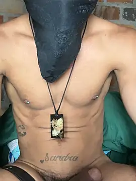 XXX chat uživo modela CRAZY-BOY99