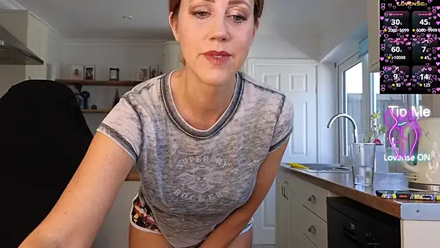 stripmequick Live XXX Chat