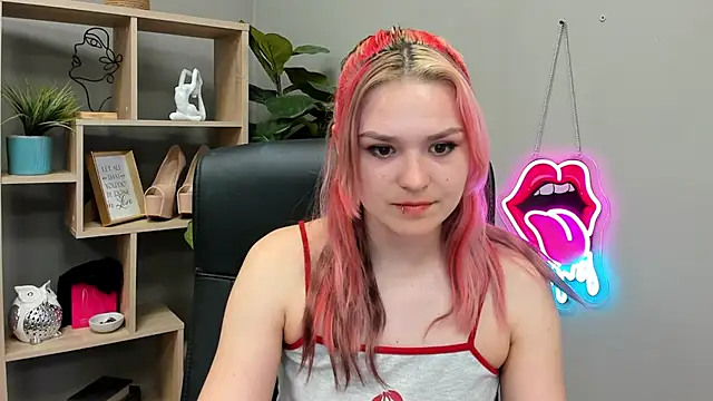 SweetLilyxo's Live XXX Chat