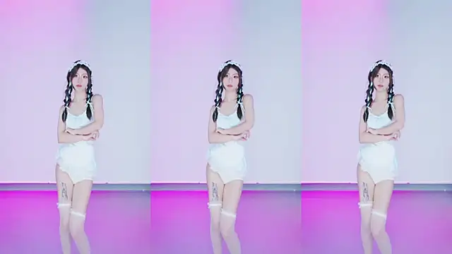 צ'אט XXX בשידור חי של DY-002