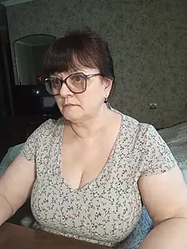 Živý XXX chat BrandiOhNight