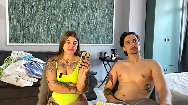 Czat XXX na żywo – Miley_and_Michael