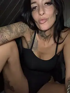 Ruby_Valentine Adlı Modelin Canlı XXX Sohbeti
