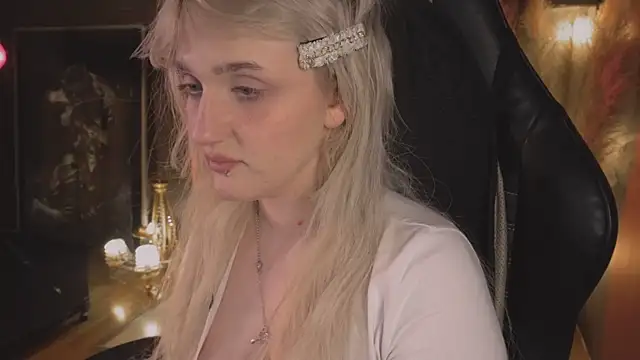 Chat XXX en directo de ELLIEJAY