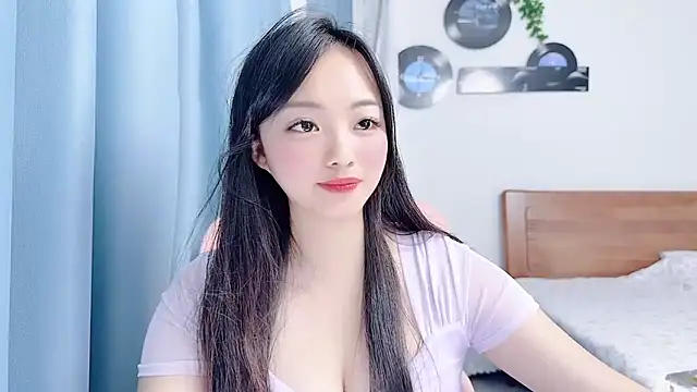 Winnie666999 现场XXX聊天