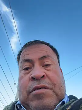 rky52 Show in webcam