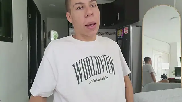 XXX chat uživo modela grey___27