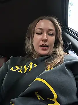 Czat XXX na żywo – YourSweetRi