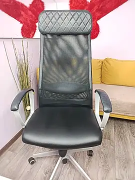 MickeQuinee Chat XXX live